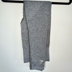 062. Gymshark Gray Leggings - Size Small